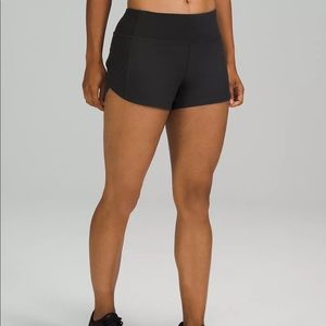Speed up mid rise lululemon shorts